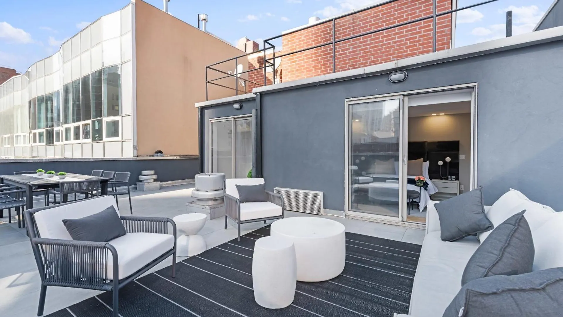 Apartament 3Br Penthouse Suite With Massive Private Rooftop Nowy Jork