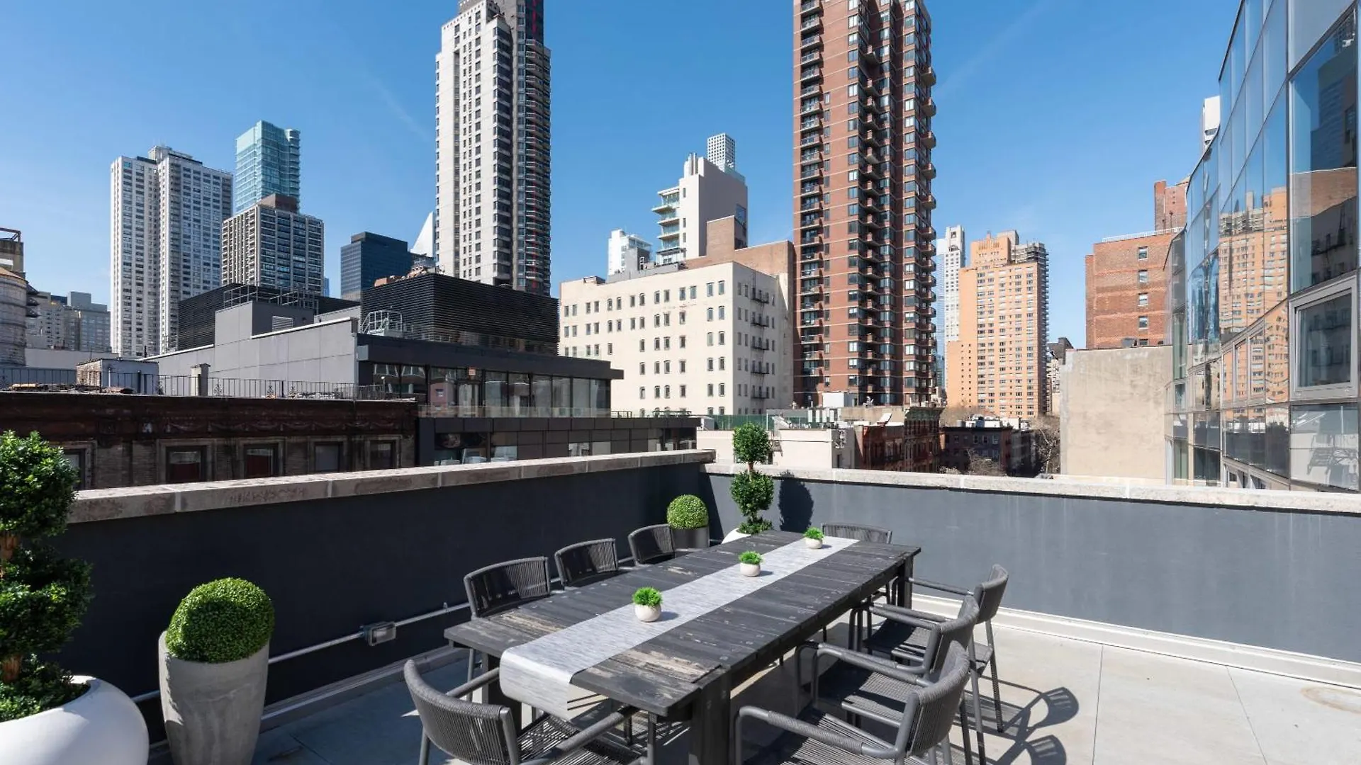 Apartament 3Br Penthouse Suite With Massive Private Rooftop Nowy Jork Stany Zjednoczone Ameryki